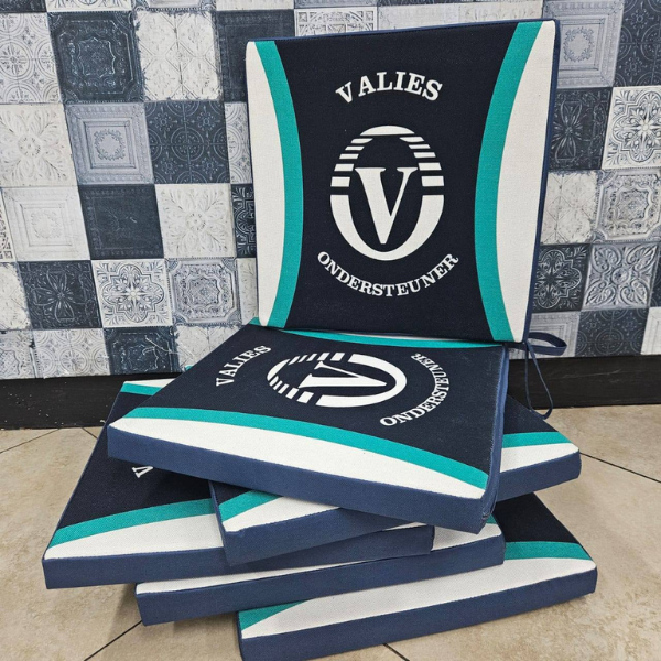 Valie Paviljoen Kussing (Groot)